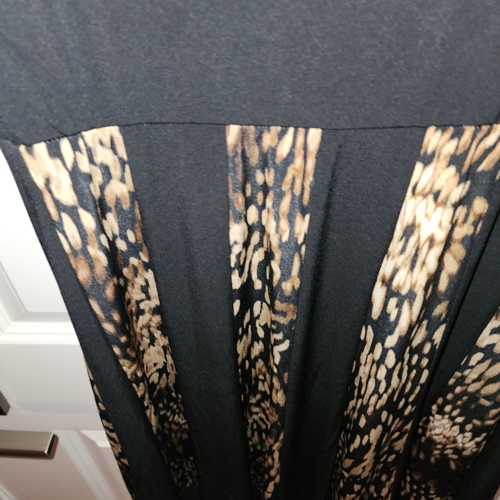 Dress Barn - Picture 4 of 5